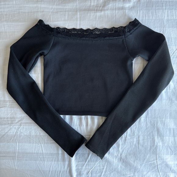 urban long sleeve crop top - Picture 1 of 3